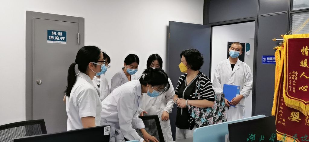 深入实习医院开展督导